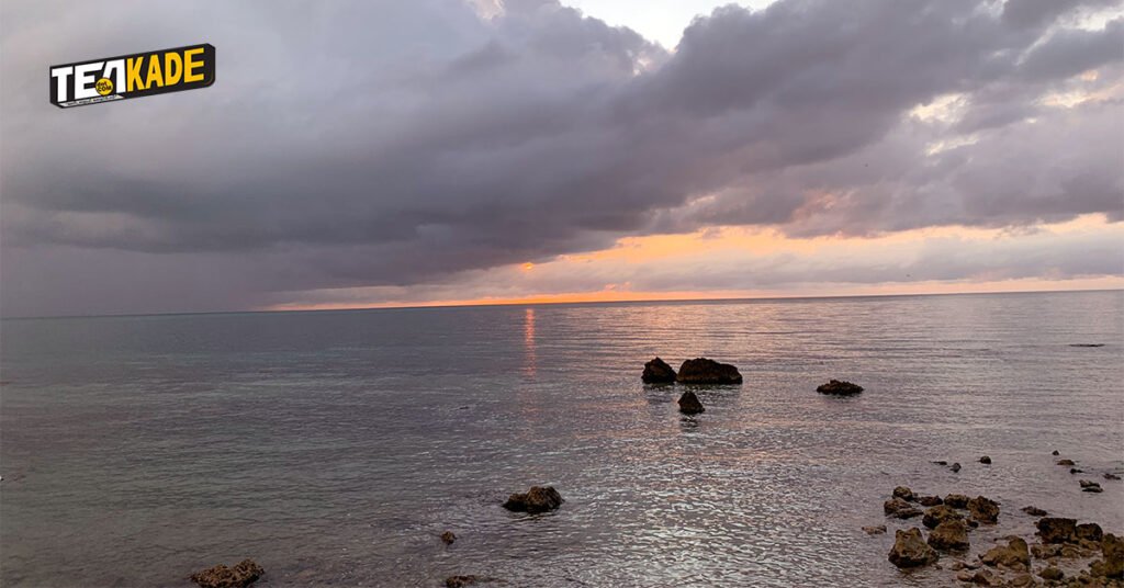 நெடுந்தீவு (Delft Island) - East Coast Beach, Delft